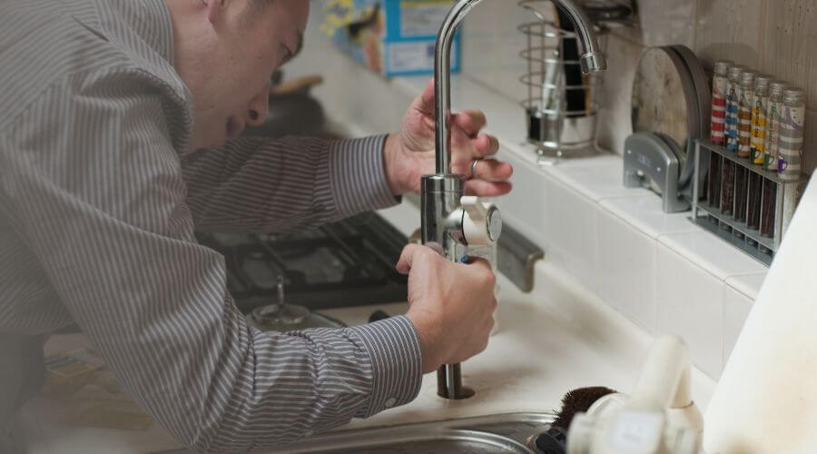 Local expert plumbing services in Pearsall, TX